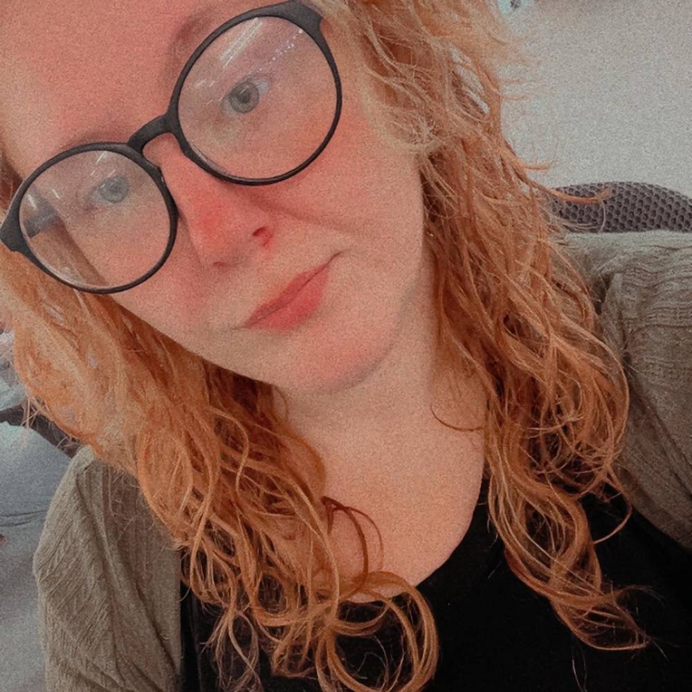 Meet your Posher, Alaina